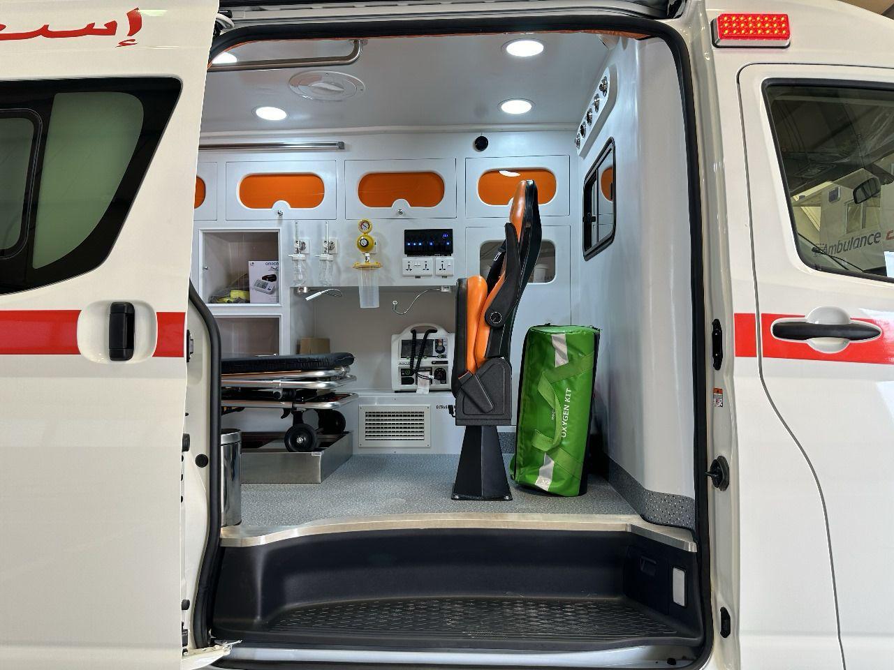 Ambulancia ALS (Soporte Vital Avanzado) Toyota Hiace thumbnail 2