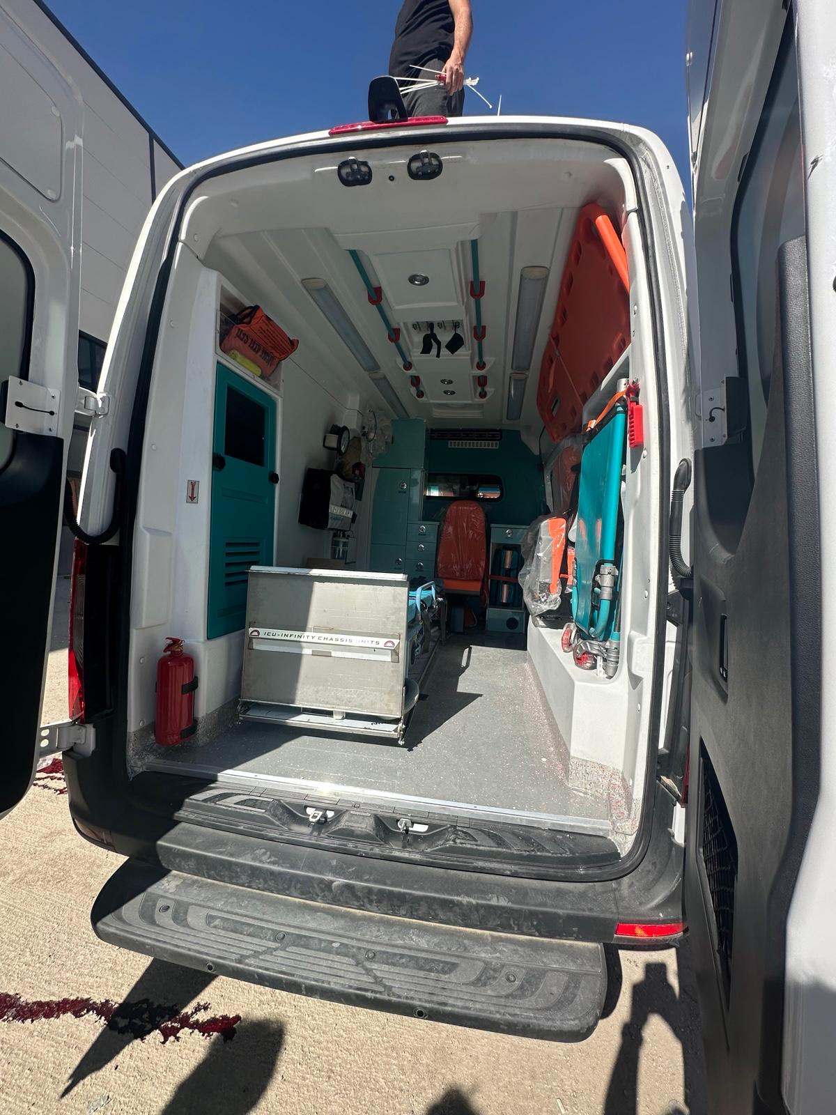 Ambulancia Mercedes-Benz Sprinter BLS thumbnail 5