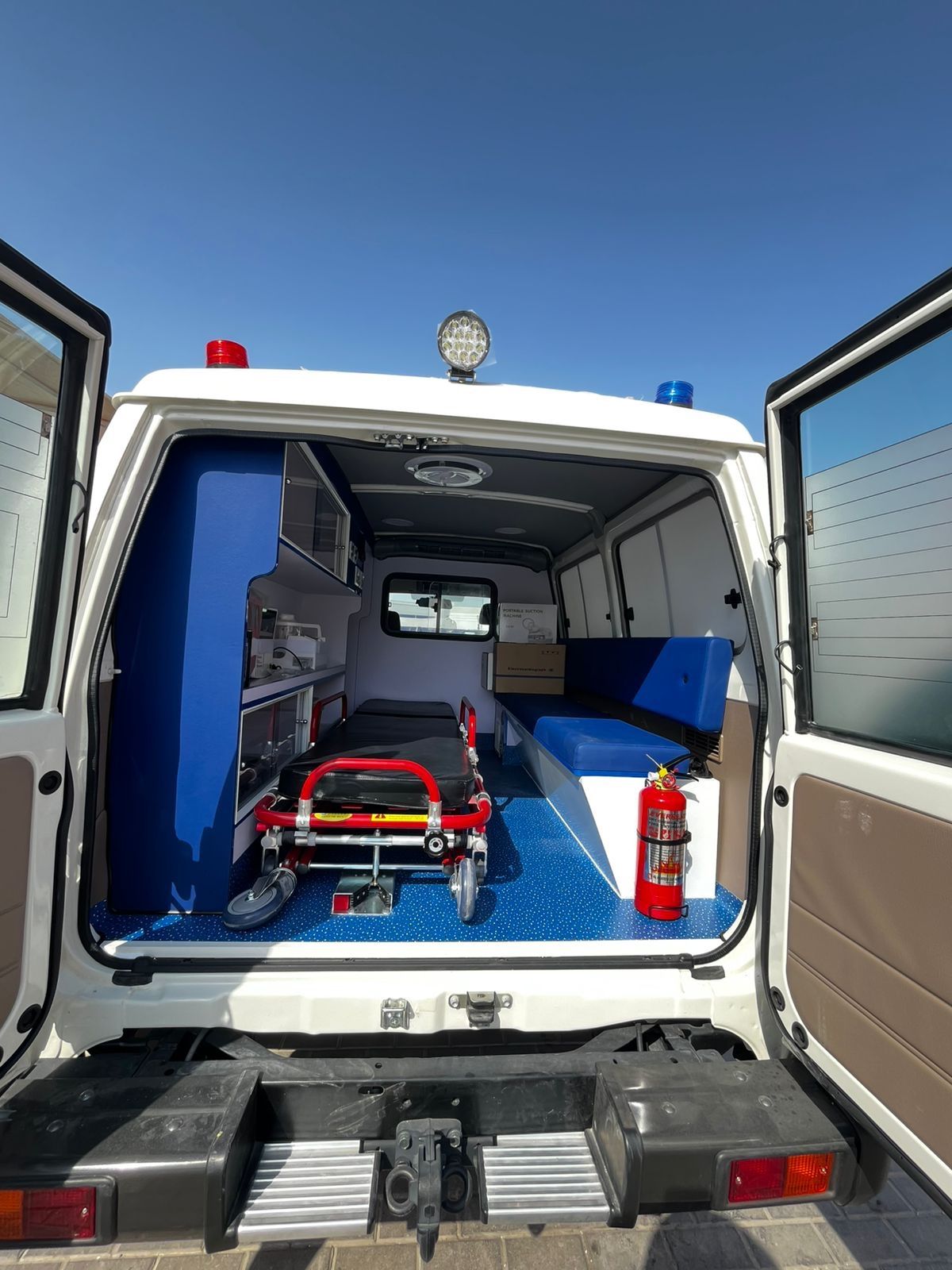 Ambulancia BLS Toyota Land Cruiser thumbnail 6