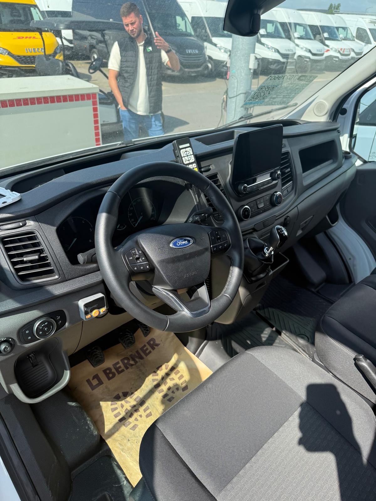 Ambulancia Ford Transit thumbnail 4
