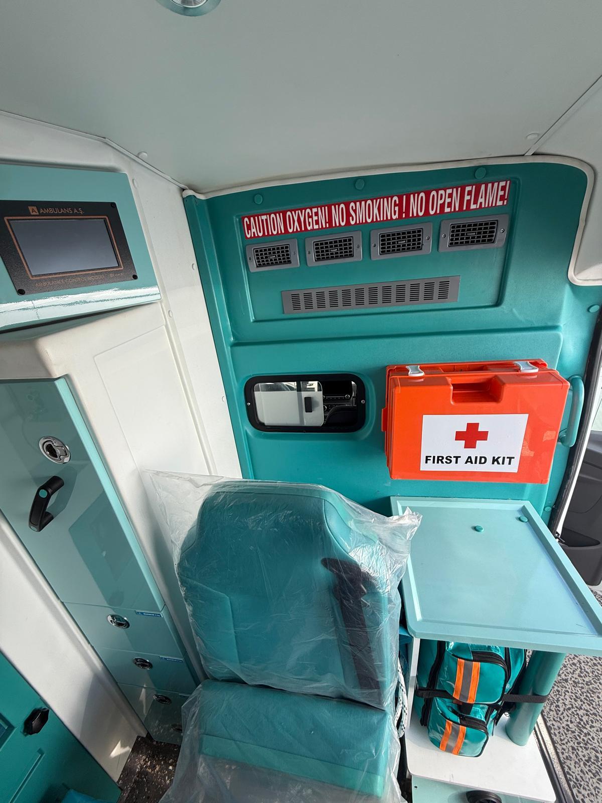 Ambulancia Ford Transit thumbnail 5
