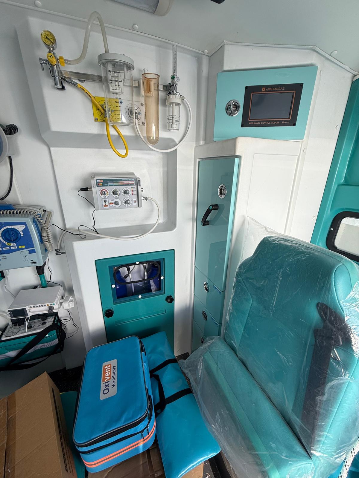 Ambulancia Ford Transit thumbnail 6