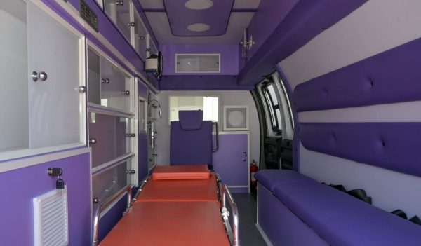 Ambulancia GMC Savana thumbnail 2