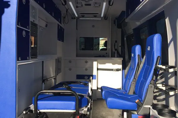 Ambulancia Renault Master thumbnail 2