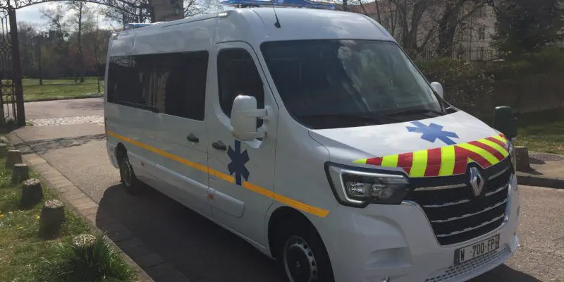 Ambulancia Renault Master thumbnail 4