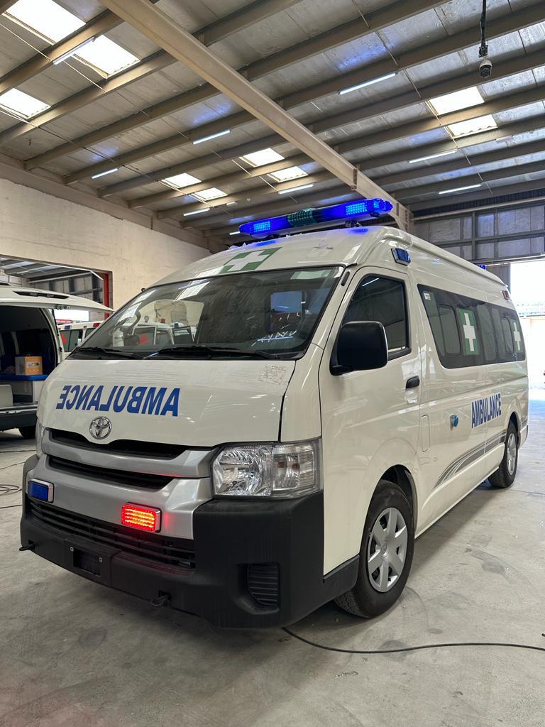 Ambulancia Toyota Hiace - Hiace 200 (forma antigua) thumbnail 4