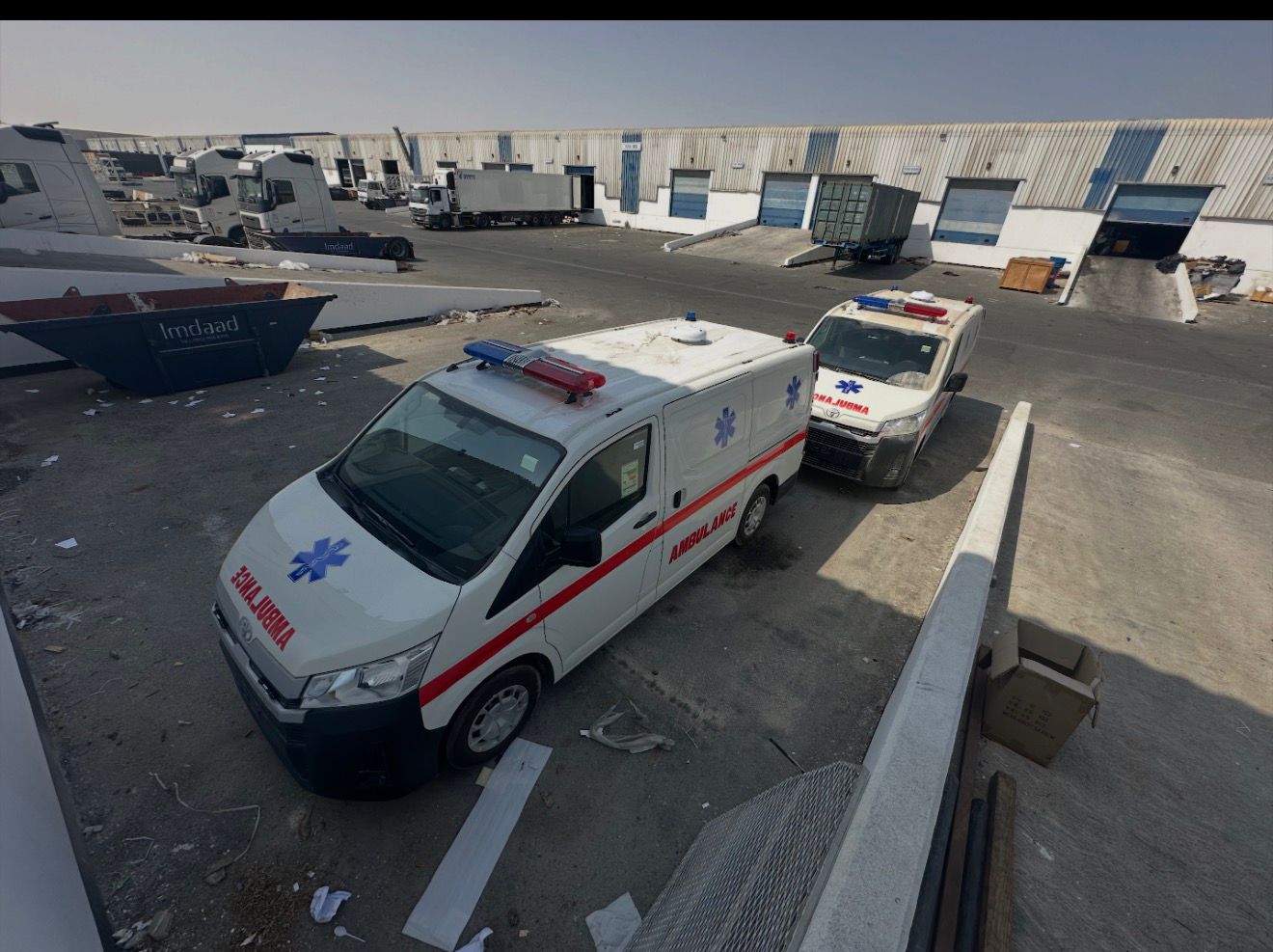Ambulancia de techo estándar Toyota Hiace thumbnail 2