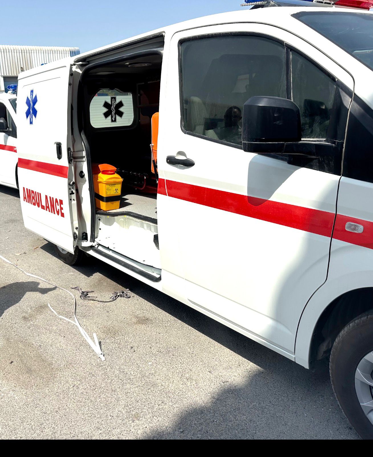 Ambulancia de techo estándar Toyota Hiace thumbnail 4