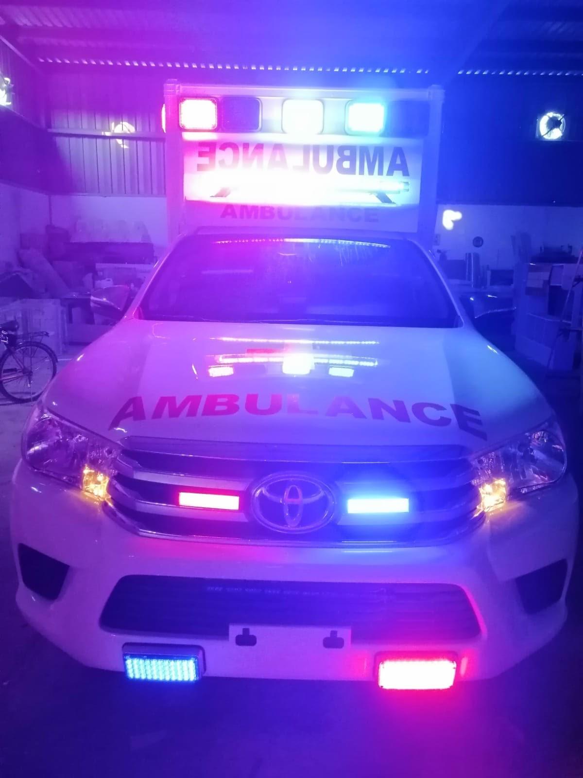 Ambulancia Toyota Hilux thumbnail 7