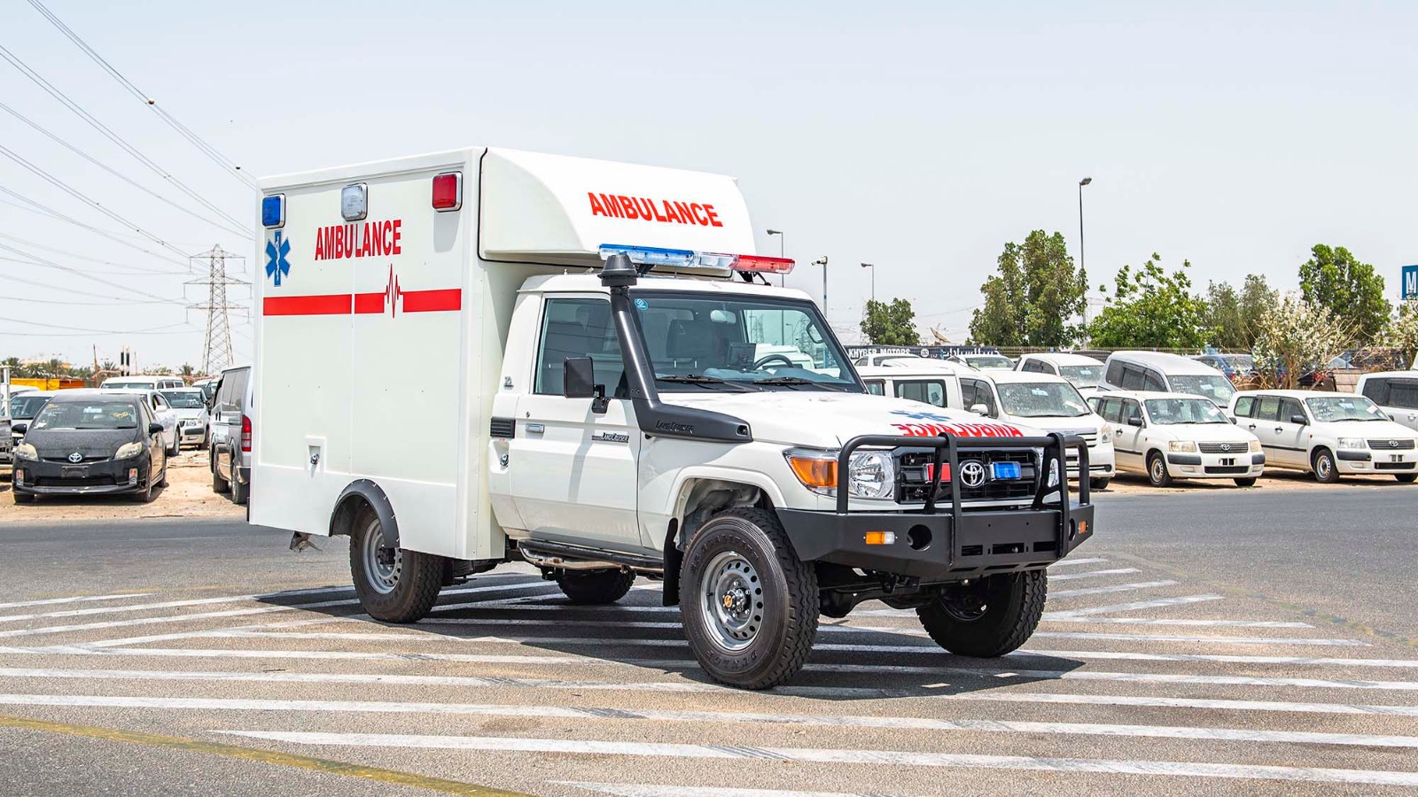 Ambulance de type boîte Toyota Land Cruiser 4x4 thumbnail 5
