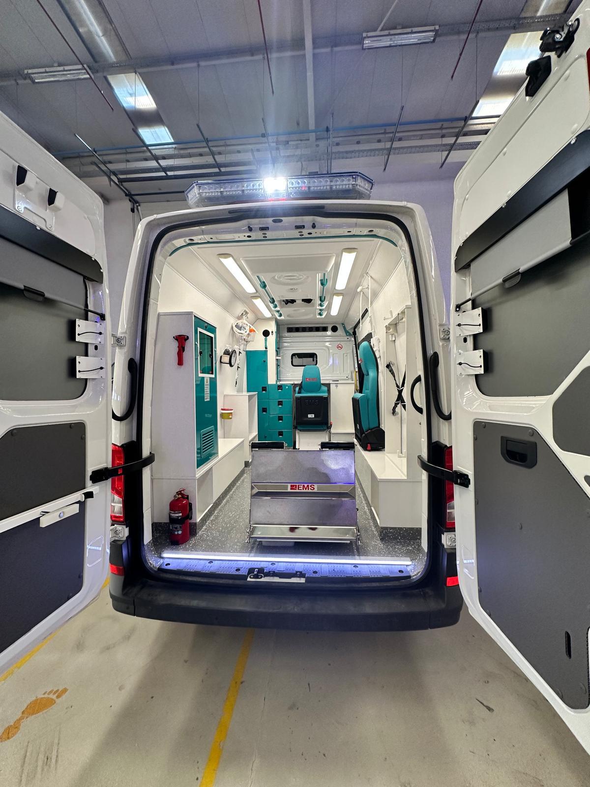 Ambulancia Volkswagen Crafter thumbnail 2