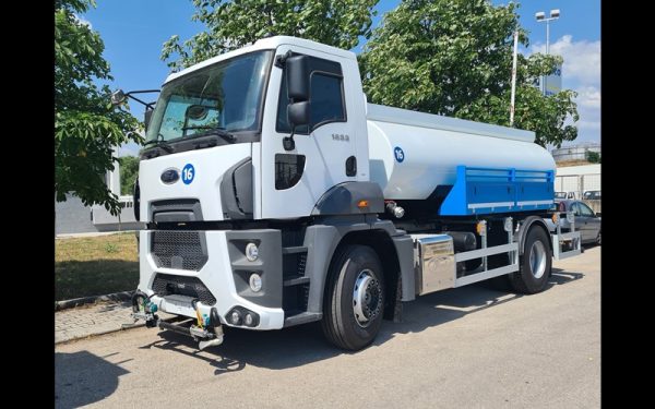 8000 Litres Water Tanker - Image 4