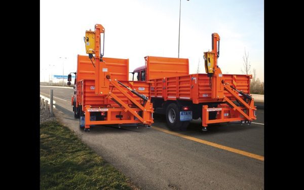 Guardrail Pile Driver for Truck - Image 2