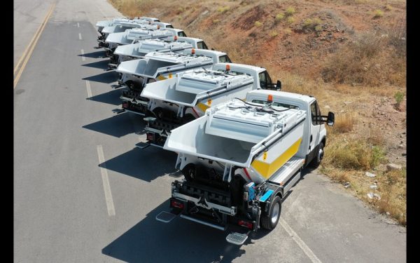 Maxi Damper Garbage Truck - Image 2