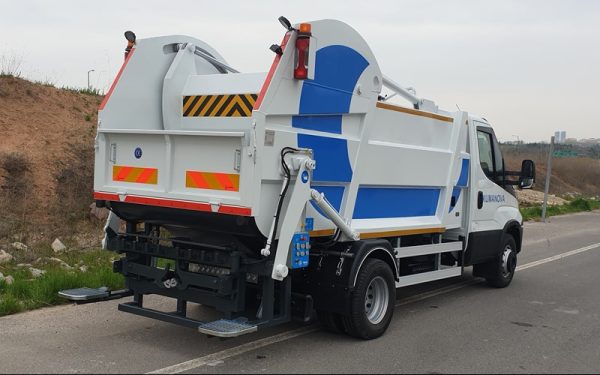 Mono Blok Garbage Truck - Image 2
