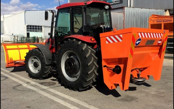 Salt Spreader for Tractor - Image 4