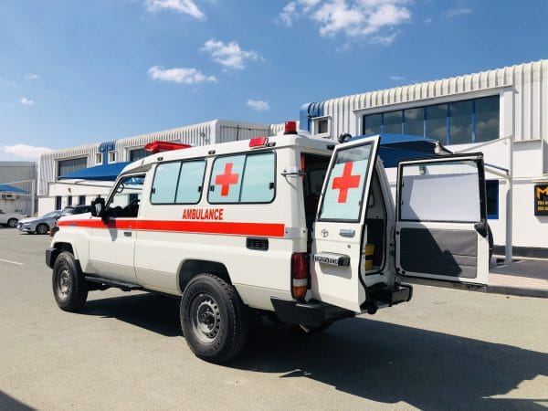 Ambulancia Toyota Land Cruiser - LC 78 V6