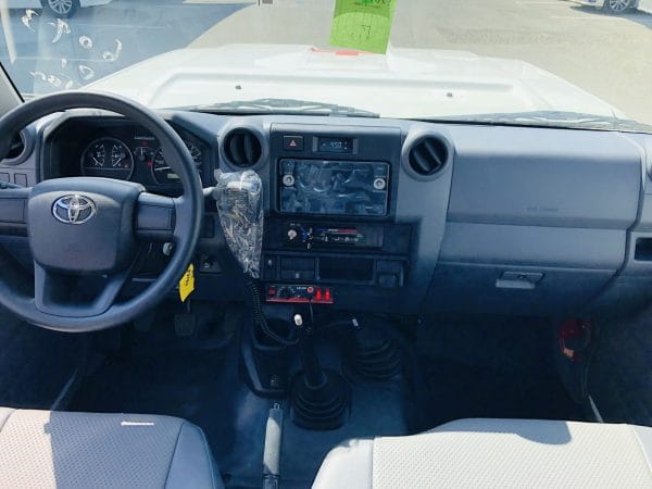 Ambulancia Toyota Land Cruiser - LC 78 V6