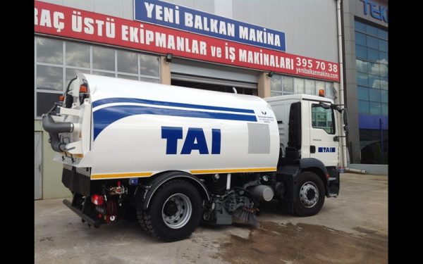 Vacuum Road Sweeper - Image 4