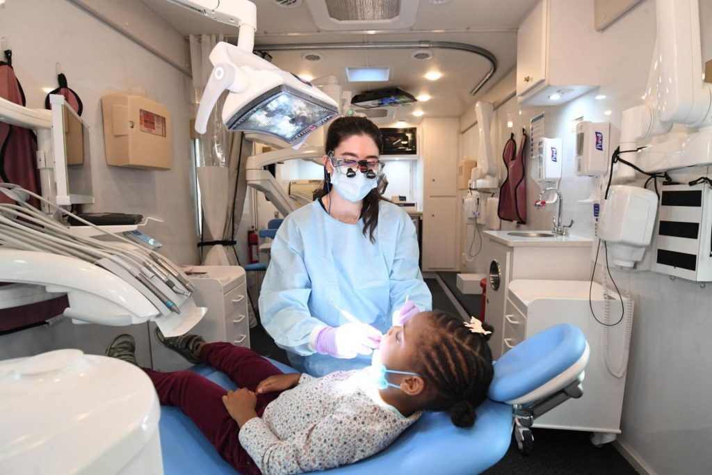 Clínica dental móvil