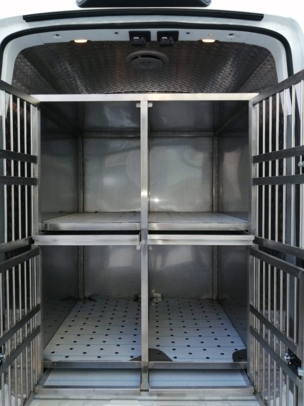 Hôpital vétérinaire mobile
