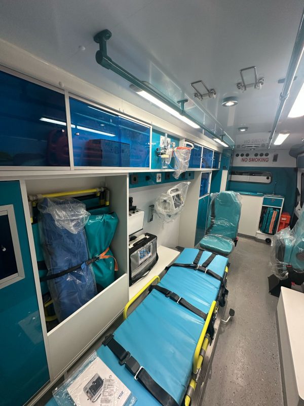 Mercedes Sprinter 417 Long Chassis ICU Ambulance - Image 7