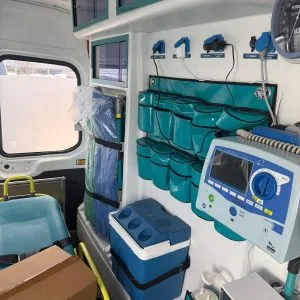 Prix et vente d’Ambulance Ford Transit – Véhicule médical 4x2/4x4 équipé pour urgences, disponible immédiatement