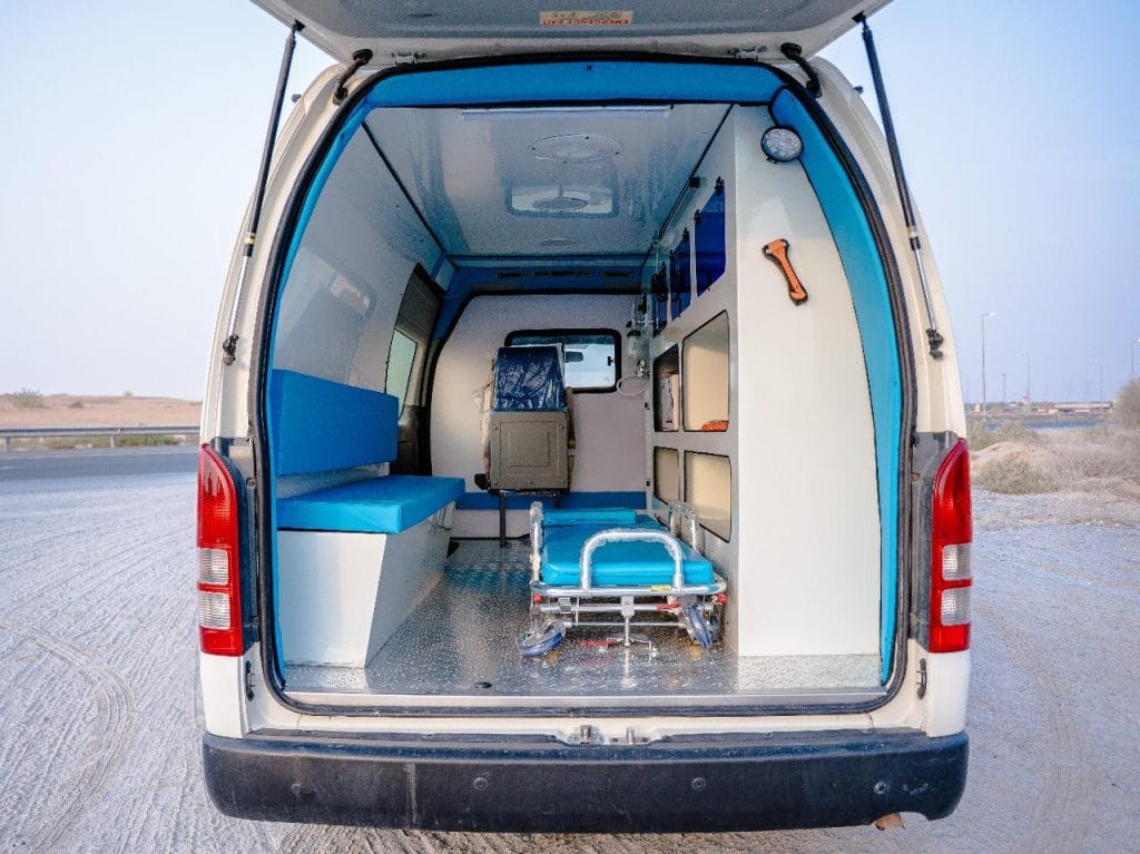 Toyota Hiace ambulance old shape, Right-Hand Drive (RHD) 1