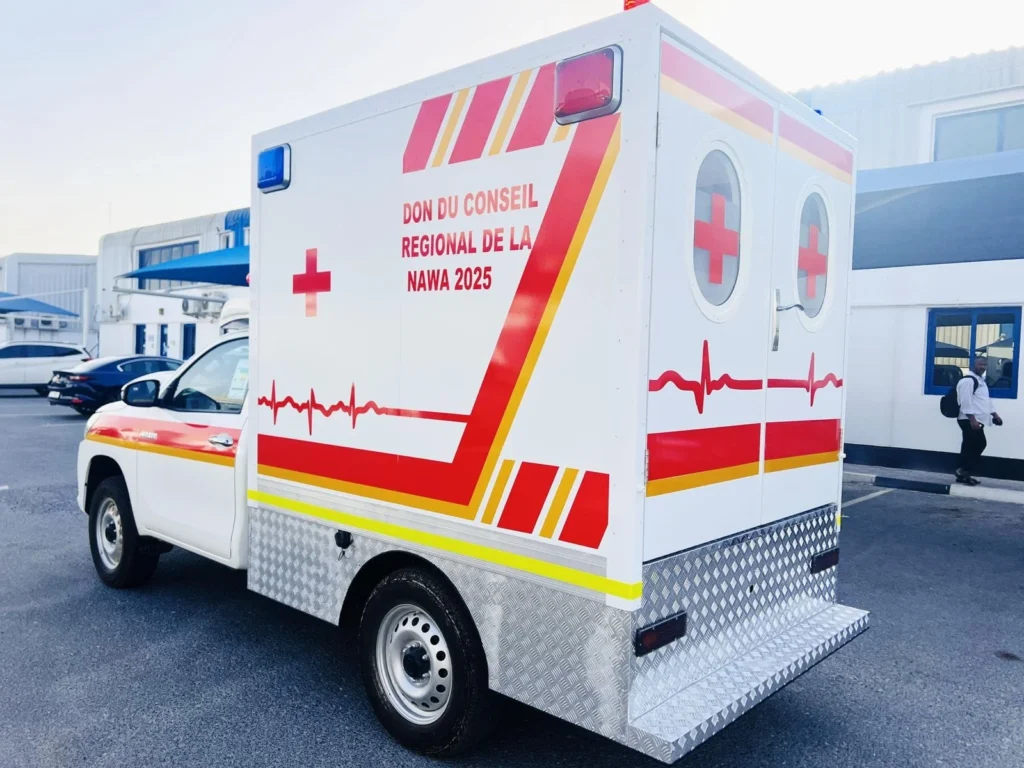 Precio de la ambulancia Toyota Hilux con cabina simple: $35,000 USD