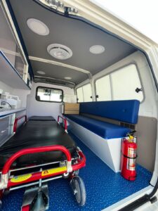 Toyota Land Cruiser 4.2L V6 Ambulancia a $45,000 USD EX-Work Dubai