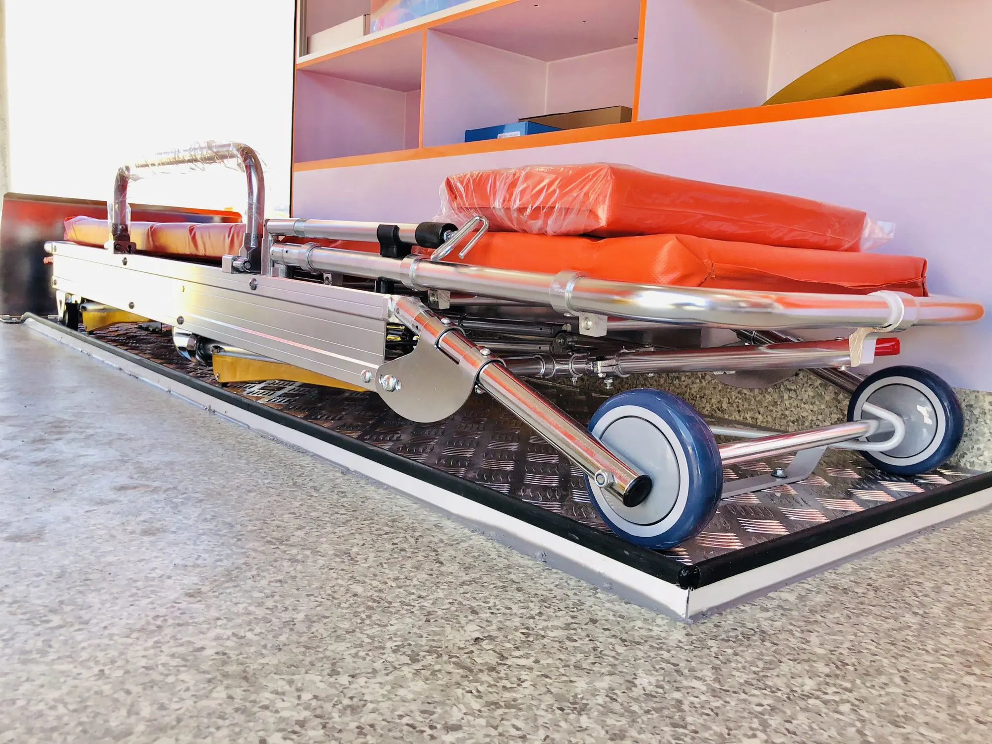 Toyota Hiace Ambulance - H300 (New Shape) - Image 2