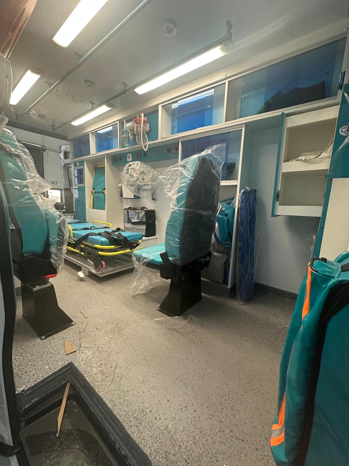 ICU-Type Mercedes Sprinter Ambulance - Image 15