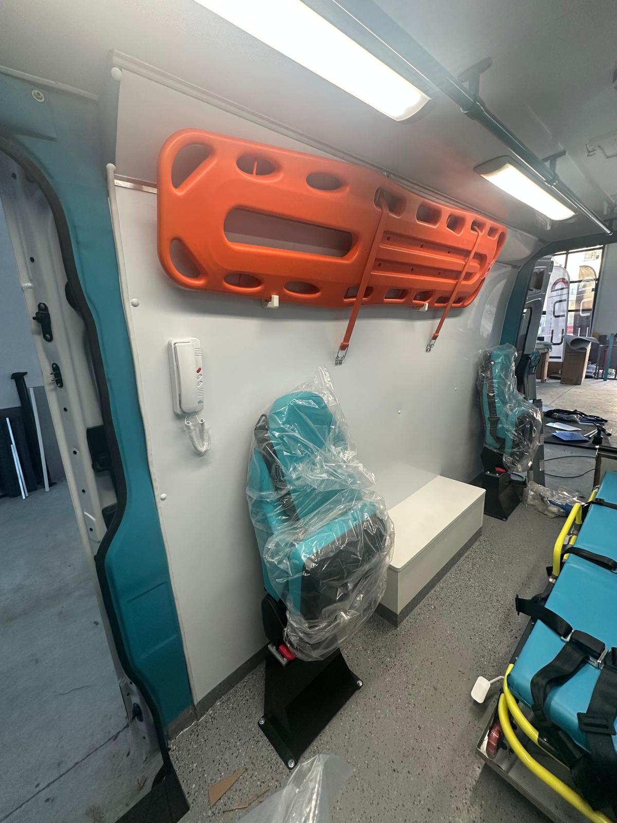 ICU-Type Mercedes Sprinter Ambulance - Image 12