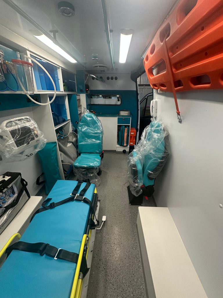 Mercedes Sprinter ICU Ambulance Medical Equipment