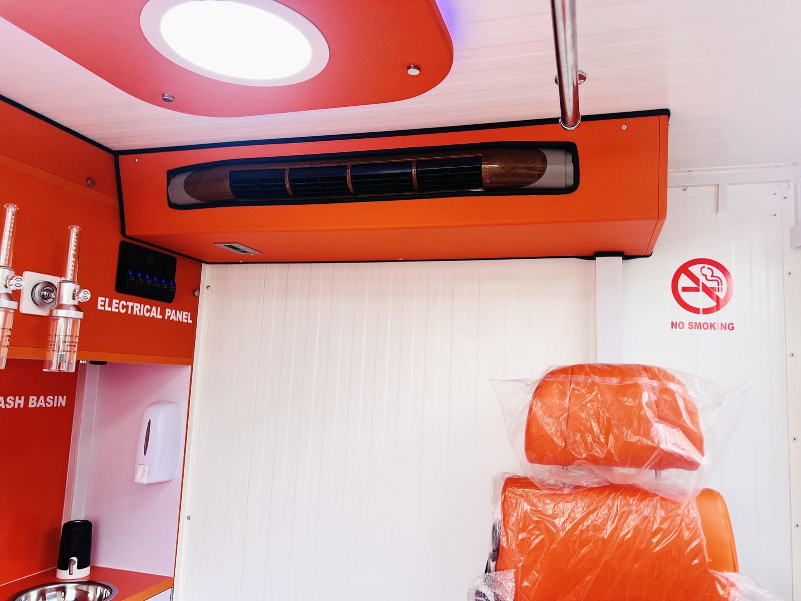 Toyota Hilux Single Cab Ambulance - Image 2