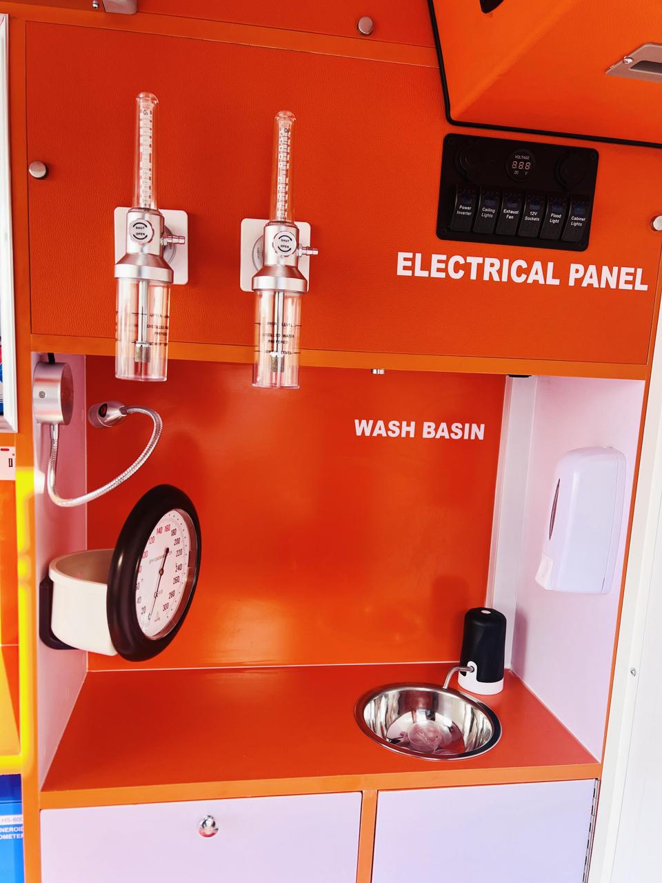 Toyota Hilux Single Cab Ambulance - Image 7