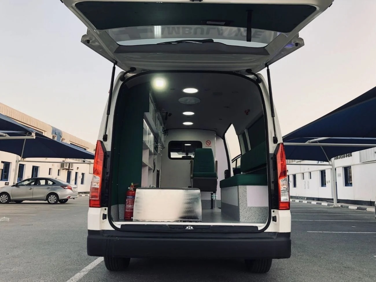 Toyota Hiace скорая помощь — изображение 3