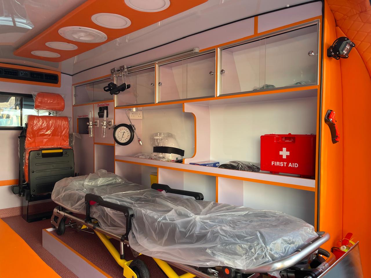 Toyota Hiace Right-Hand Drive (RHD) Ambulance - Image 3